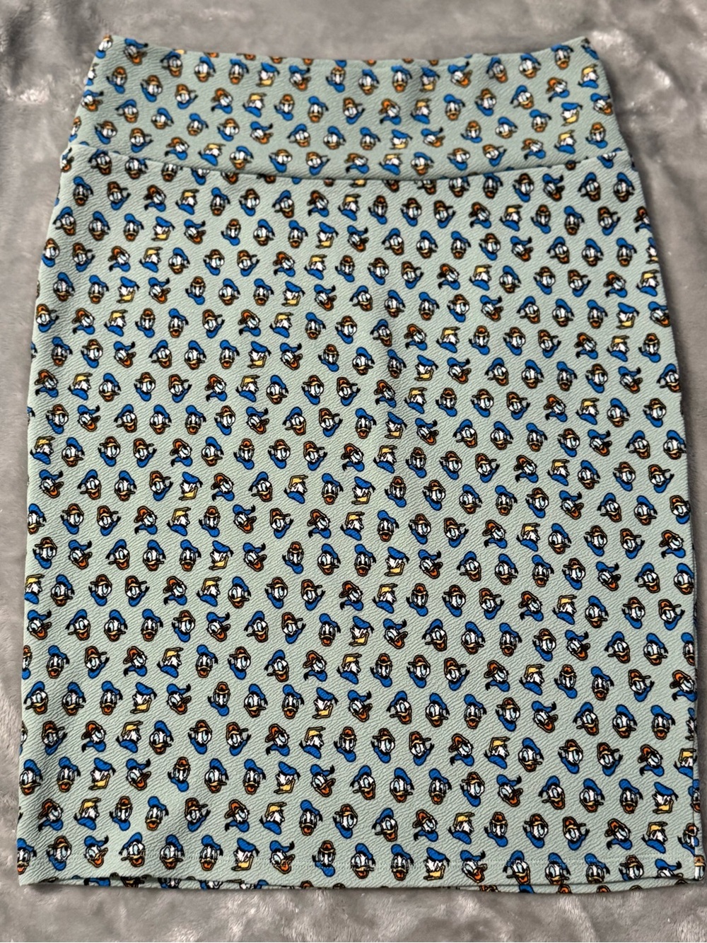 LuLaRoe Pencil Skirt Donald Ducks face.
